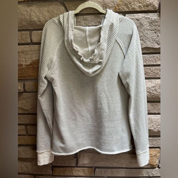 NFL Teens Official Seattle Seahawks Football Hoodie Cream green stripe XL - Picture 8 of 9